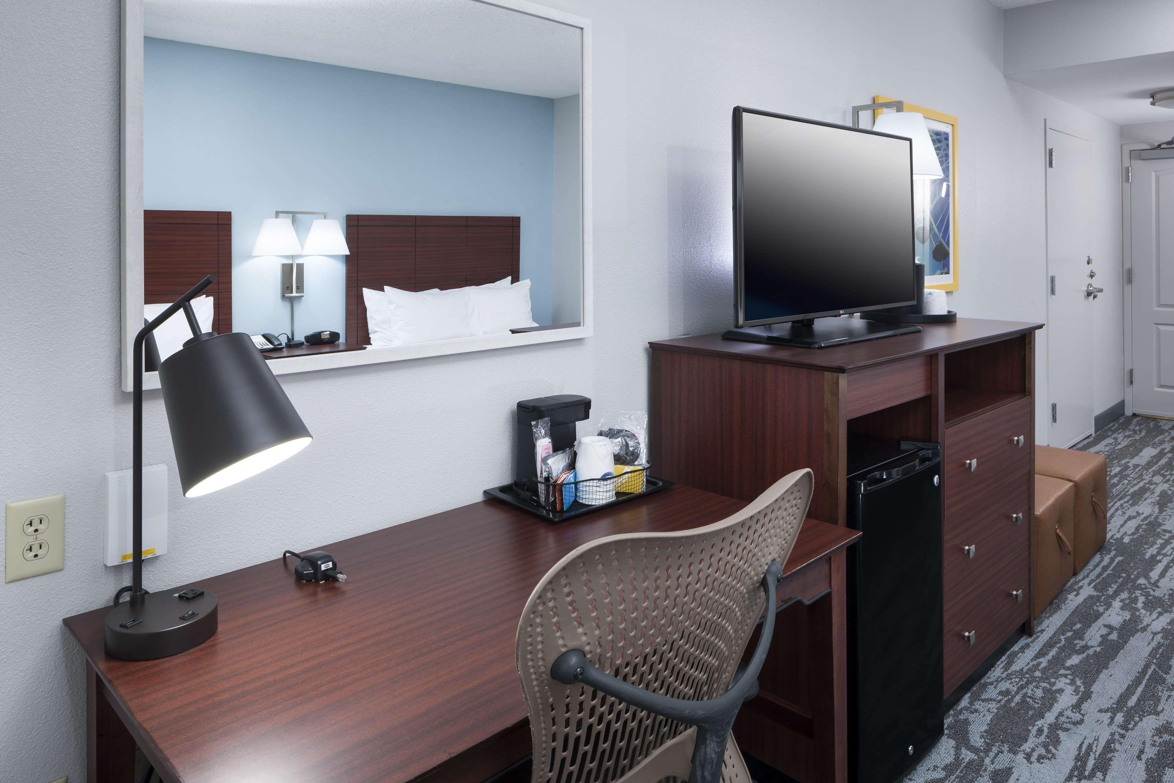 Hampton Inn & Suites Oklahoma City-Bricktown Exteriör bild