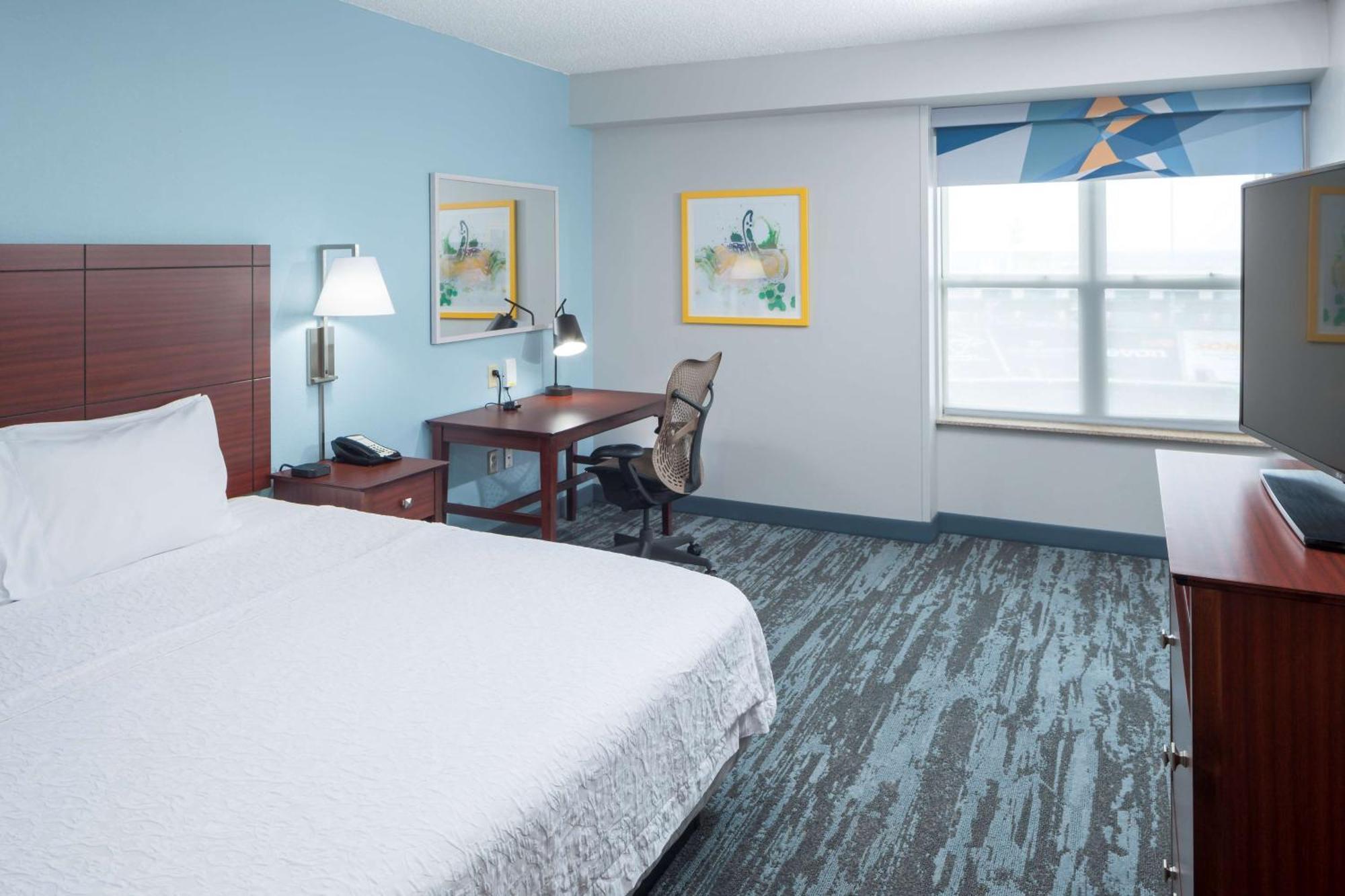 Hampton Inn & Suites Oklahoma City-Bricktown Exteriör bild